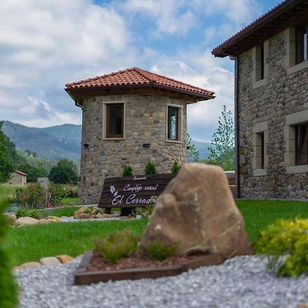 Gasthaus Complejo Rural El Cerradon Alceda Exterior foto
