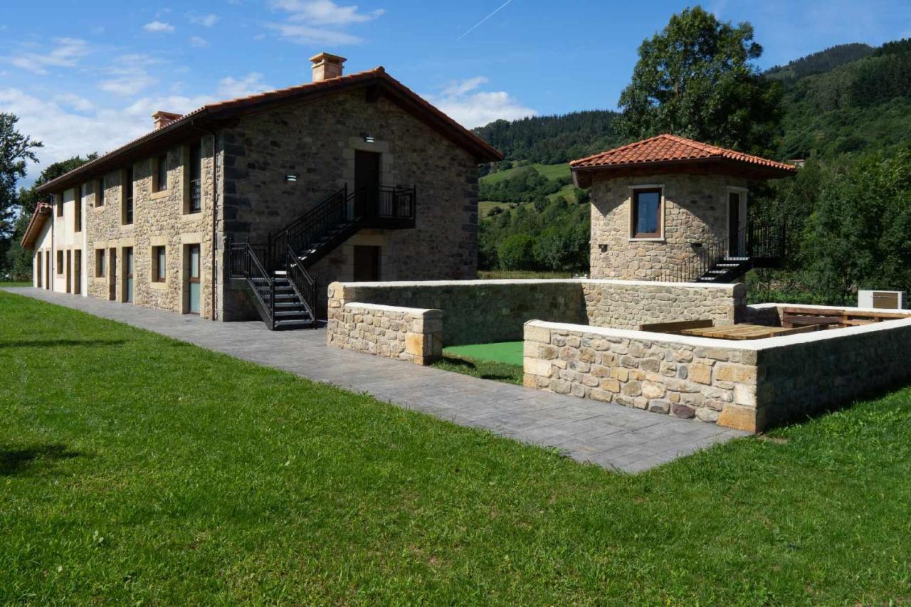 Gasthaus Complejo Rural El Cerradon Alceda Exterior foto
